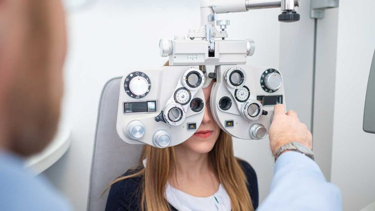 Beim Optiker sehtest
